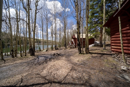 Colorado Lodge and Waterfront Property For Sale - image 12