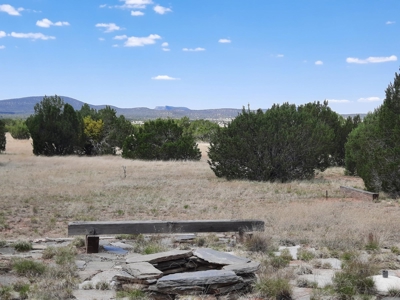 Beautiful Northern AZ Off Grid 36 acre parcel. - image 2