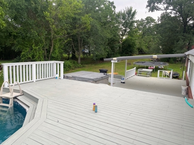 Newly remodeled HOME for SALE in TOWN - image 40