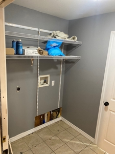 Newly remodeled HOME for SALE in TOWN - image 33