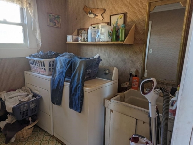 Eastern Oregon Turn of the Century Three Bedroom Home - image 6