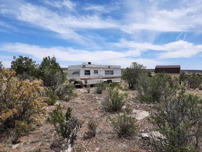 20 acres remote off grid property has a few surprises !! - image 6