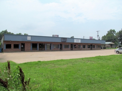 100% Occupied Strip Mall Winnsboro Wood County Texas - DFW - image 7