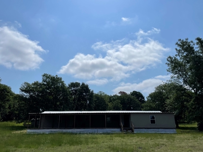 Country Home on Acreage in LaRue, Texas - image 16