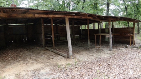 Country Home on Acreage in LaRue, Texas - image 5