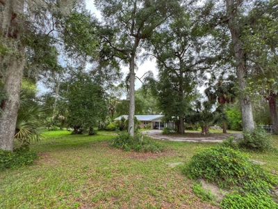 Prime Location On Sr 26 In Trenton Florida! - image 1