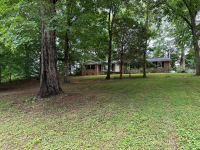 Home and 1.78 +/- Acres in Pall Mall, TN - image 4