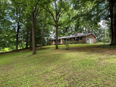 Home and 1.78 +/- Acres in Pall Mall, TN - image 7