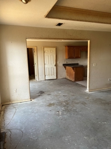 Country Home On 6 Acres For Sale Online Auction - image 7