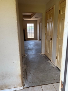 Country Home On 6 Acres For Sale Online Auction - image 5