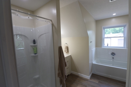 Cape Cod Home on 33 acres in Somerset Ohio - image 22