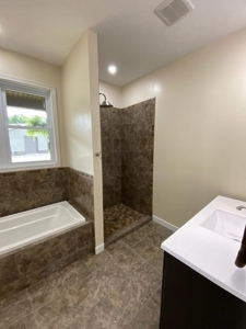 Cape Cod Home on 33 acres in Somerset Ohio - image 14