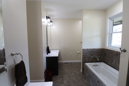 Cape Cod Home on 33 acres in Somerset Ohio - image 13