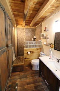 Cape Cod Home on 33 acres in Somerset Ohio - image 41