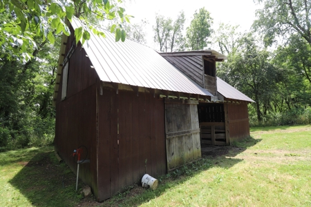 Cape Cod Home on 33 acres in Somerset Ohio - image 43