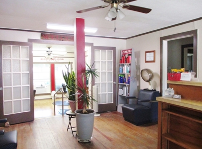 Bonham Tx Established Hair Salon - image 3