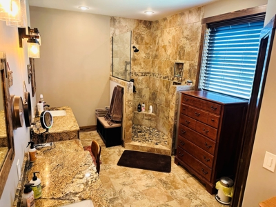 Home On Golf Course For Sale In Melbourne, Arkansas - image 21