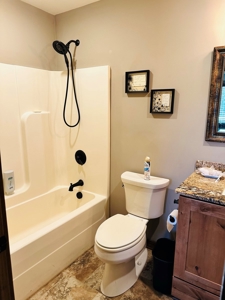 Home On Golf Course For Sale In Melbourne, Arkansas - image 11