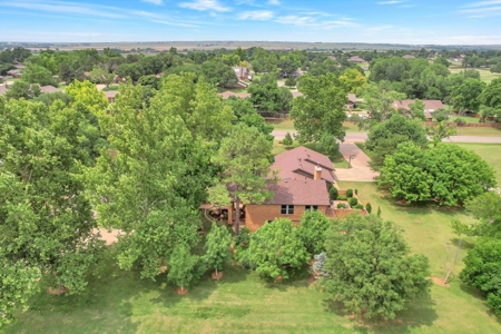 Clinton, Ok. Home for Sale!! - image 44