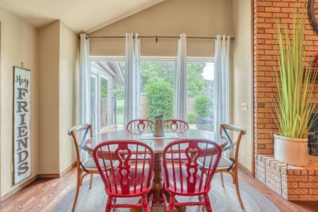 Clinton, Ok. Home for Sale!! - image 12