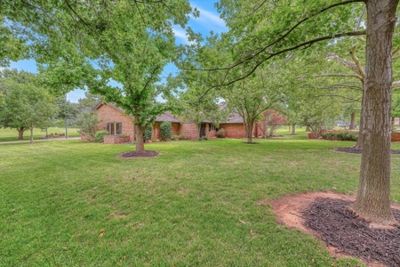 Clinton, Ok. Home for Sale!! - image 4