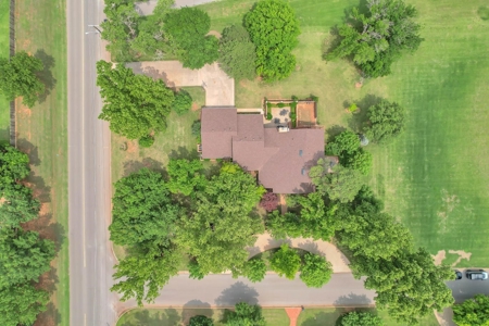 Clinton, Ok. Home for Sale!! - image 45