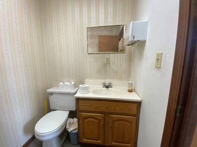 Commercial Property for Sale in Vienna, Missouri - image 5