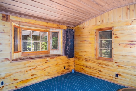 Here is your private getaway on the Yaak River! - image 12
