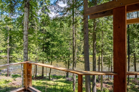 Here is your private getaway on the Yaak River! - image 39
