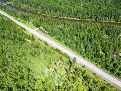 Here is your private getaway on the Yaak River! - image 31