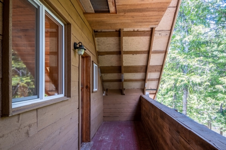 Here is your private getaway on the Yaak River! - image 21