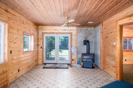 Here is your private getaway on the Yaak River! - image 17