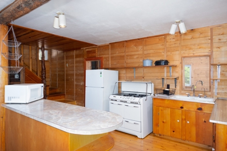 Here is your private getaway on the Yaak River! - image 9
