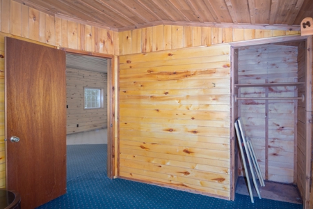 Here is your private getaway on the Yaak River! - image 13