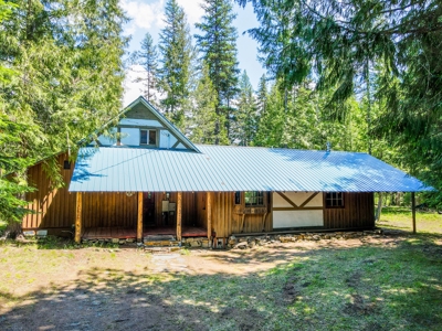 Here is your private getaway on the Yaak River! - image 29