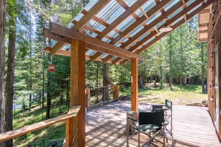 Here is your private getaway on the Yaak River! - image 38