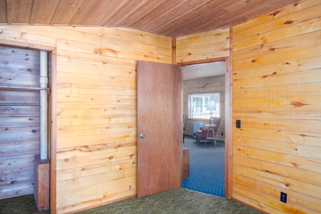 Here is your private getaway on the Yaak River! - image 16