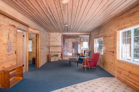 Here is your private getaway on the Yaak River! - image 11