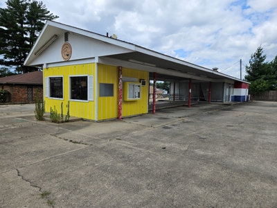 Main Street Commercial Property - image 1