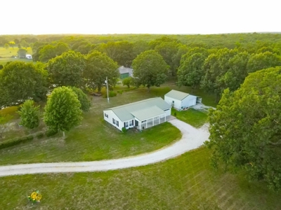 Home For Sale Stockton Missouri - image 1