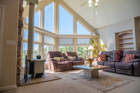 Luxury Off-Grid Home for Sale in Westcliffe Colorado - image 4