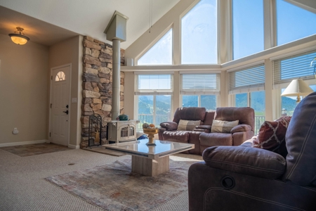 Luxury Off-Grid Home for Sale in Westcliffe Colorado - image 5
