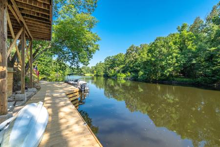 Lake Front Home on Lake Hamilton in Hot Springs AR - image 40