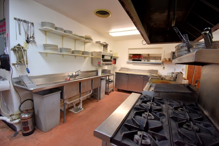 Prime Commercial Building Plus Residential Rental Units! - image 26