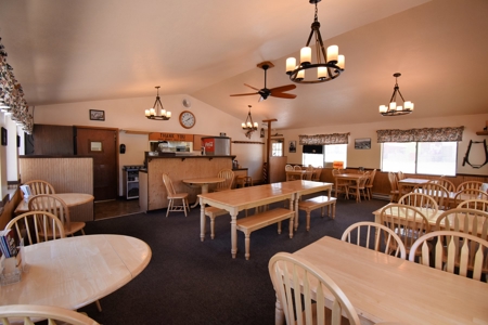 Prime Commercial Building Plus Residential Rental Units! - image 18