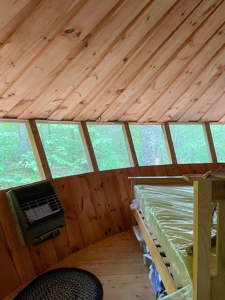 Yurt with Nearby Lake Access - image 8