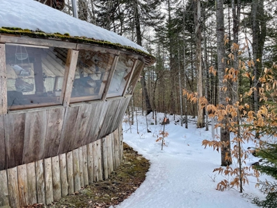 Yurt with Nearby Lake Access - image 4