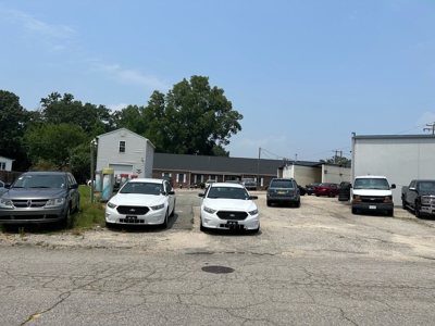 Service Center & Auto Sales Business in Colonial Heights, VA - image 3