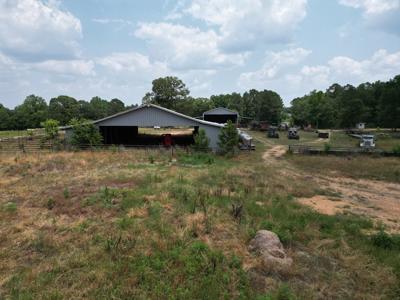 18 Acres with a Home, Barns and Cattle Facilities SW MS - image 11