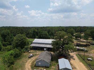 18 Acres with a Home, Barns and Cattle Facilities SW MS - image 8